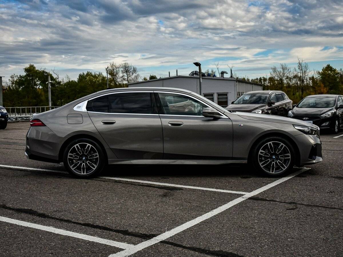 Купить BMW 5 серии с пробегом. Фото: #3