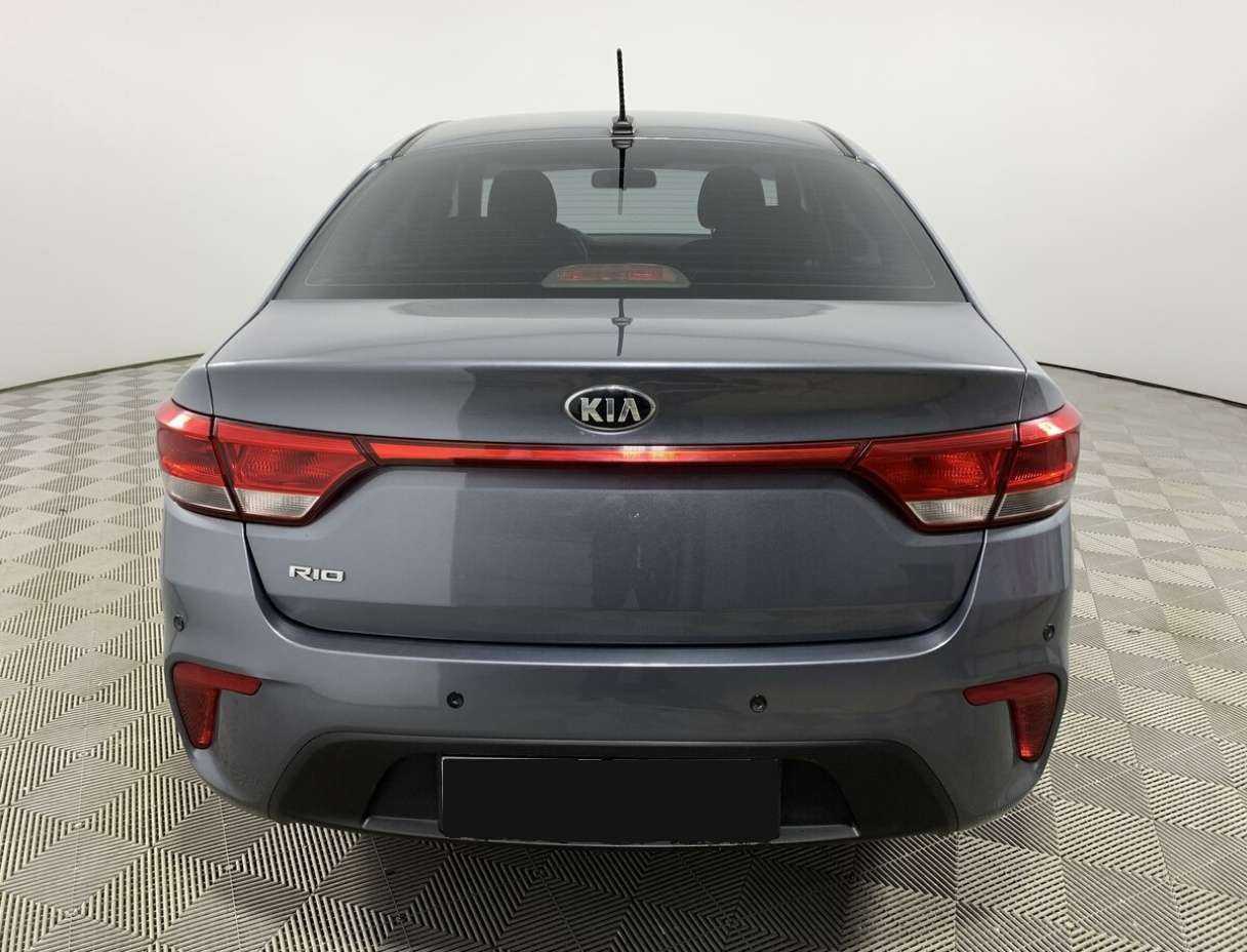 Купить Kia Rio с пробегом. Фото: #4