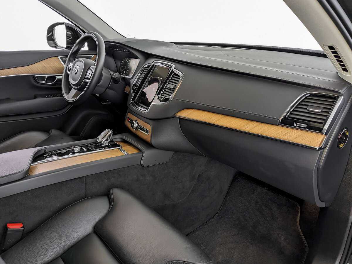 Купить Volvo XC90 с пробегом. Фото: #8