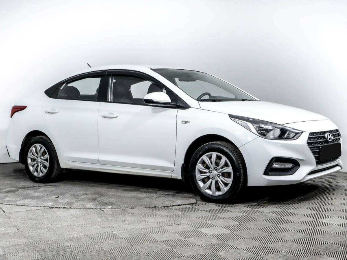Купить Hyundai Solaris с пробегом. Фото: #2