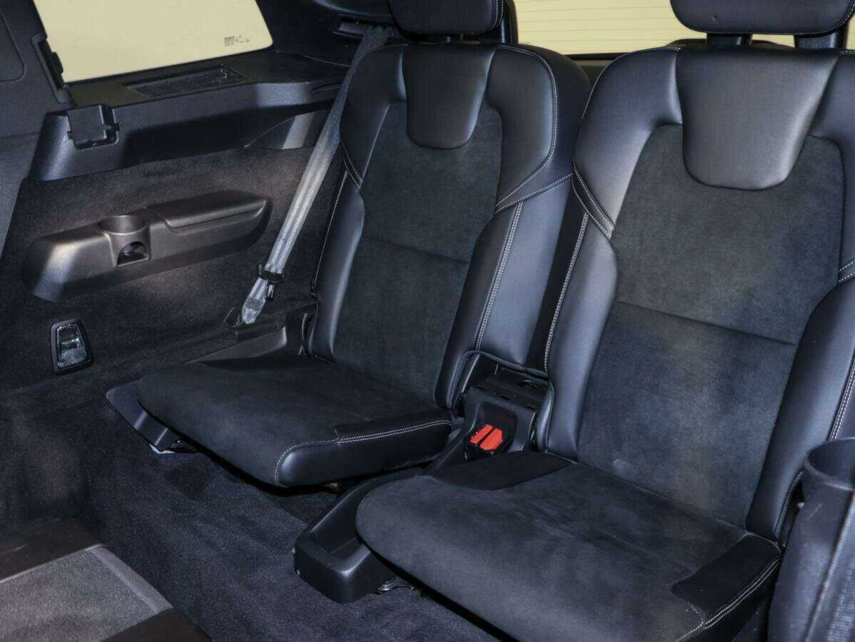 Купить Volvo XC90 с пробегом. Фото: #12