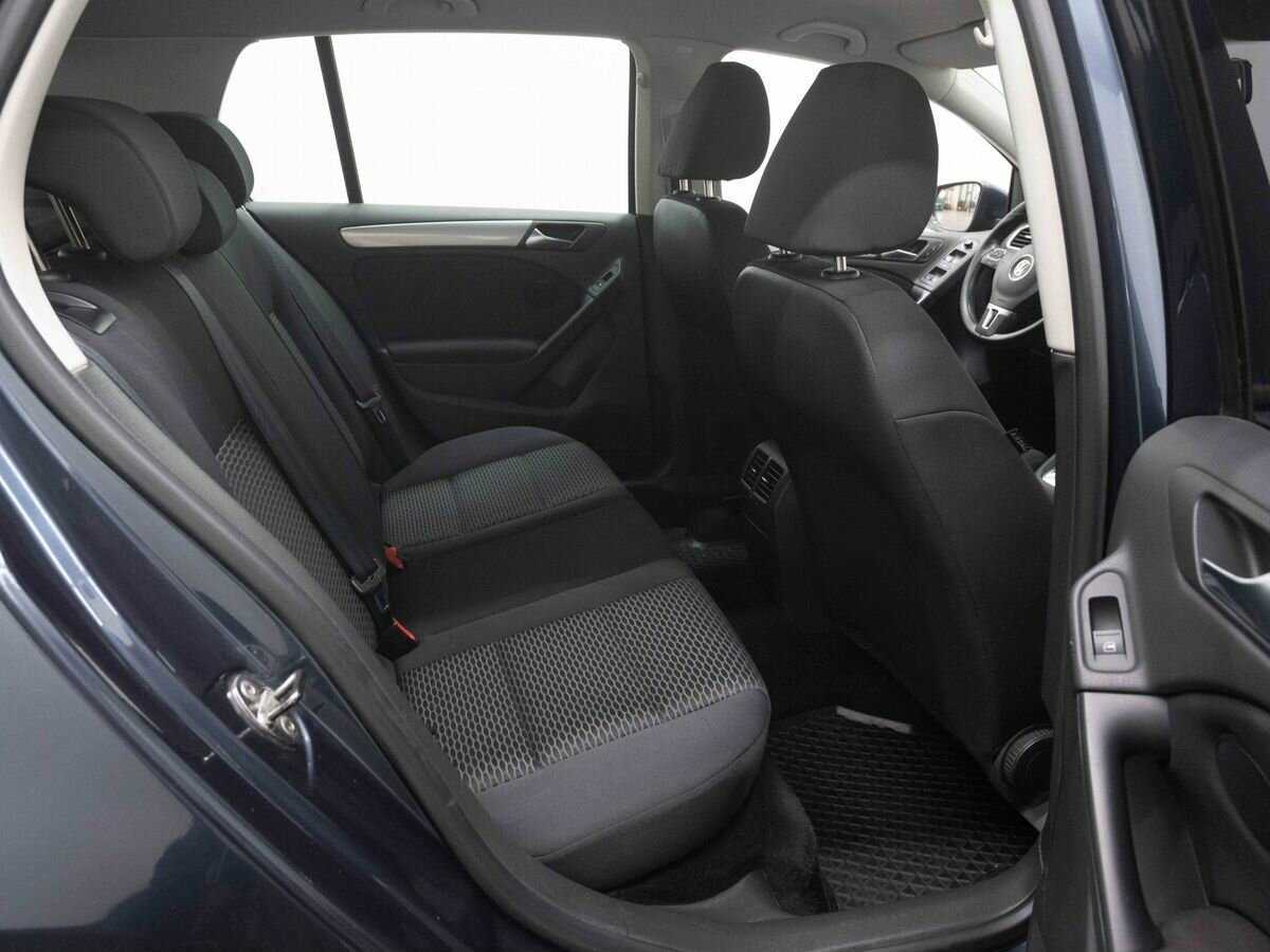 Купить Volkswagen Golf с пробегом. Фото: #9