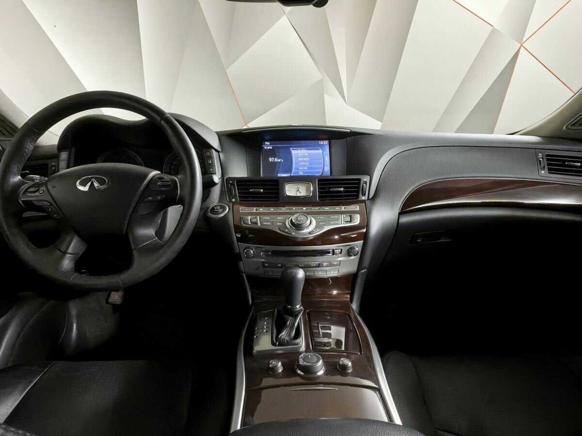 Купить Infiniti Q70 с пробегом. Фото: #9