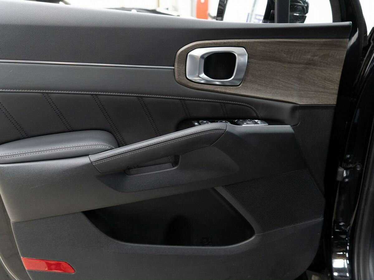 Купить Kia Sorento с пробегом. Фото: #16