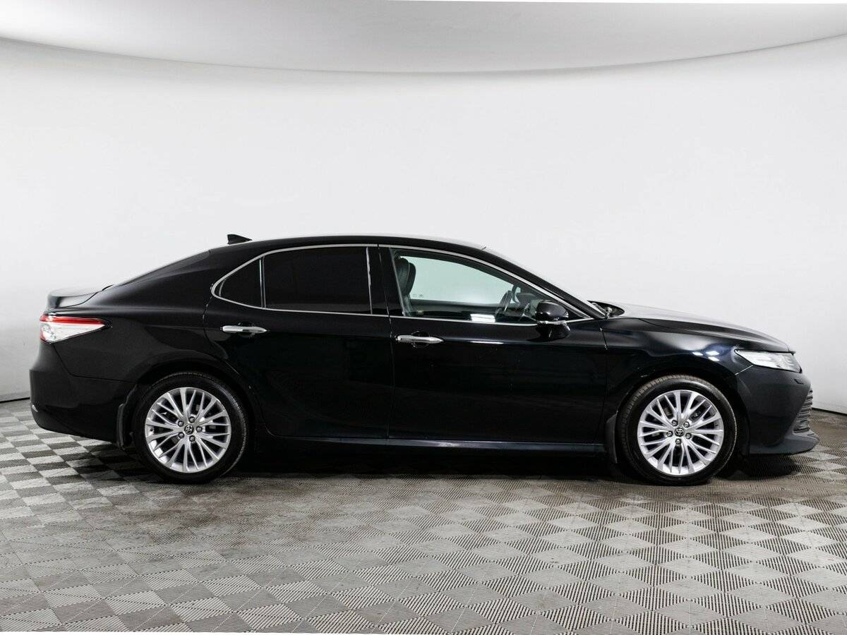 Купить Toyota Camry с пробегом. Фото: #3