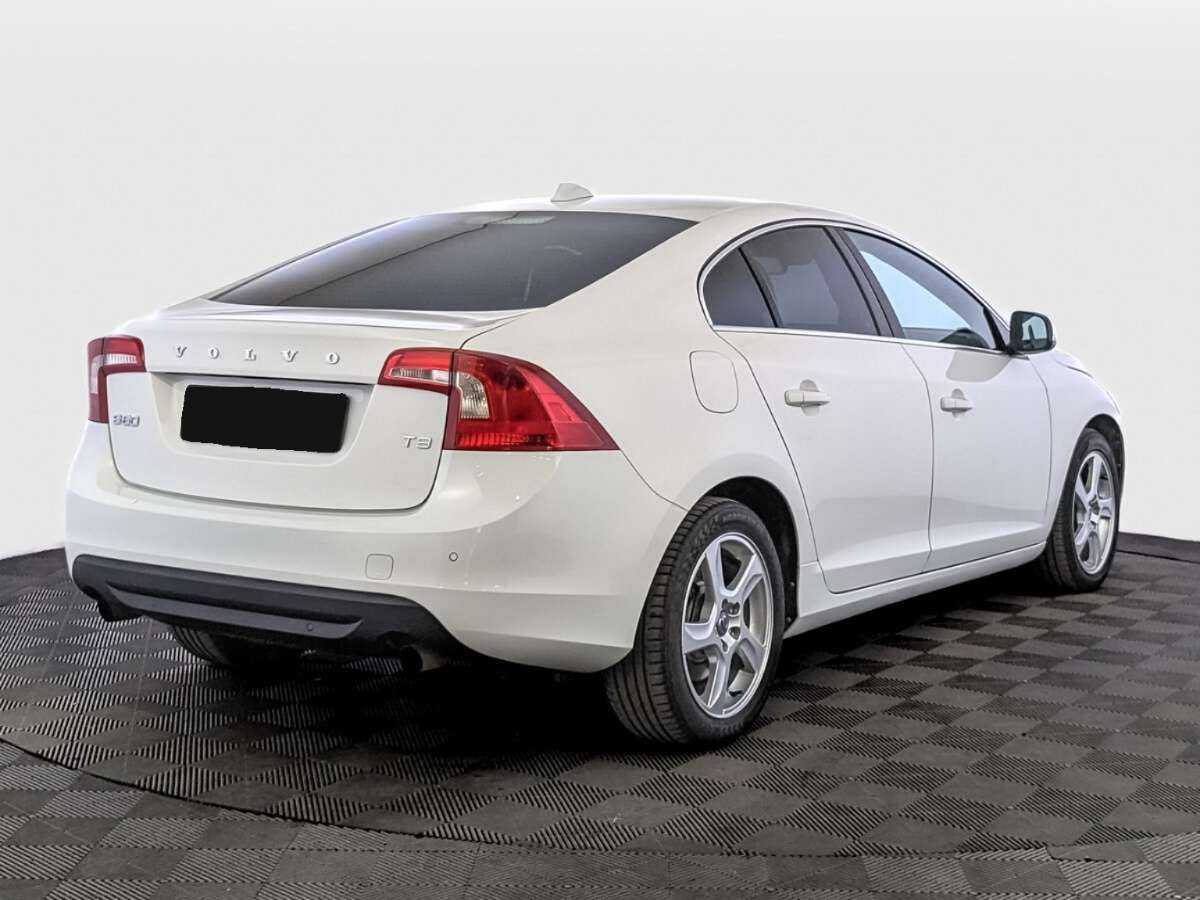 Купить Volvo S60 с пробегом. Фото: #4