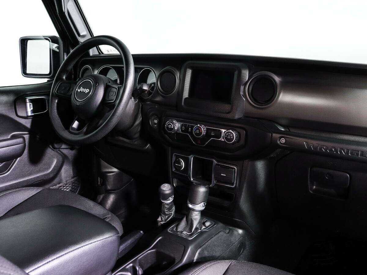 Купить Jeep Wrangler с пробегом. Фото: #7