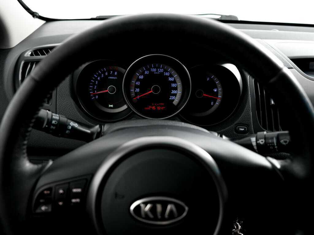 Купить Kia Cerato с пробегом. Фото: #16