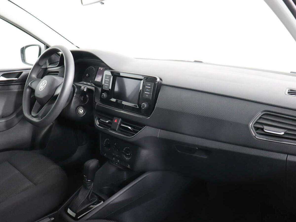 Купить Volkswagen Polo с пробегом. Фото: #9