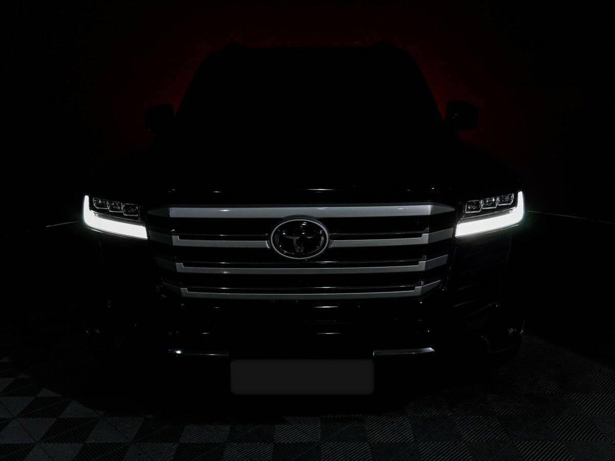 Купить Toyota Land Cruiser с пробегом. Фото: #29