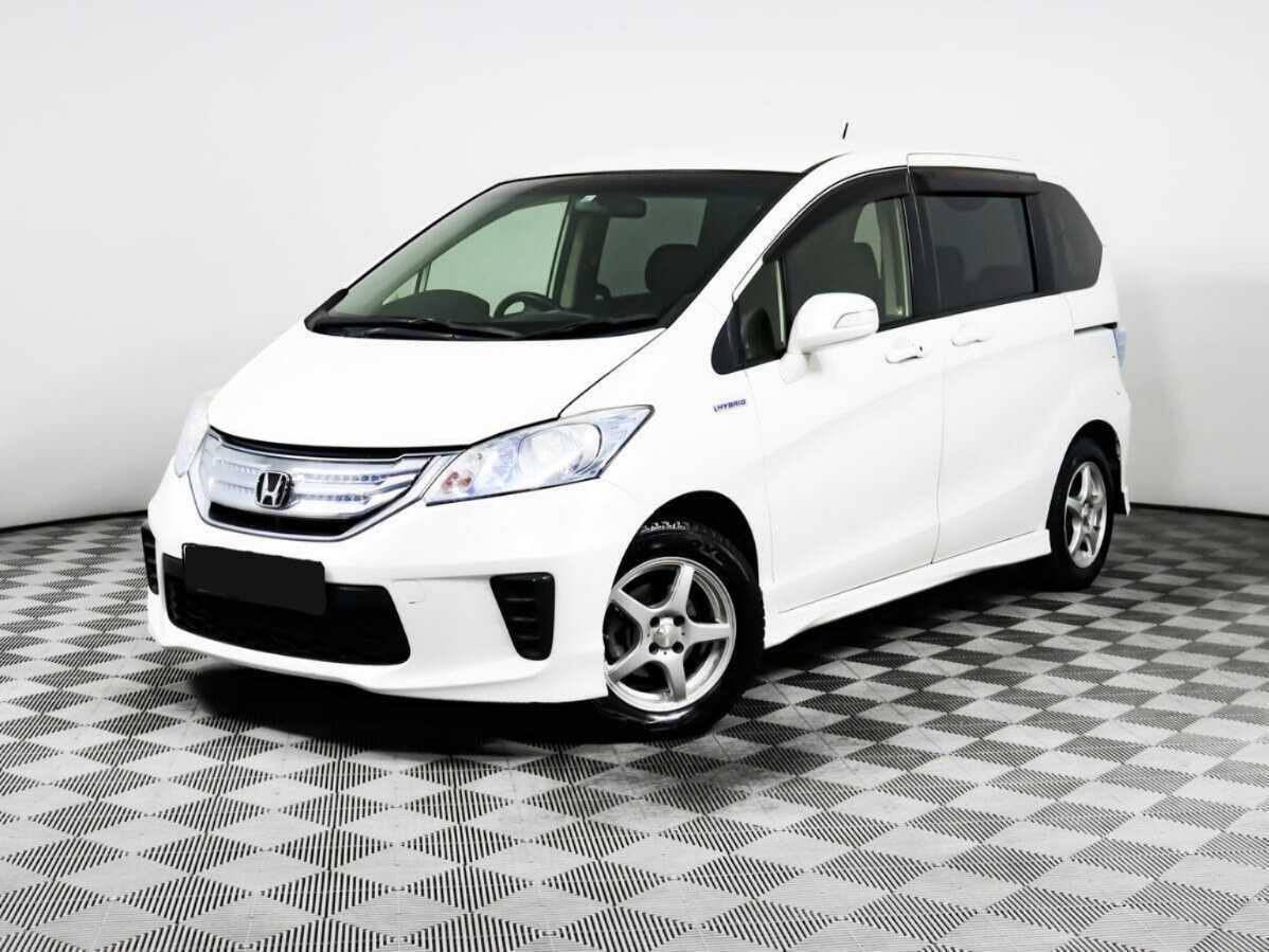 Купить Honda Freed с пробегом. Посмотреть фото