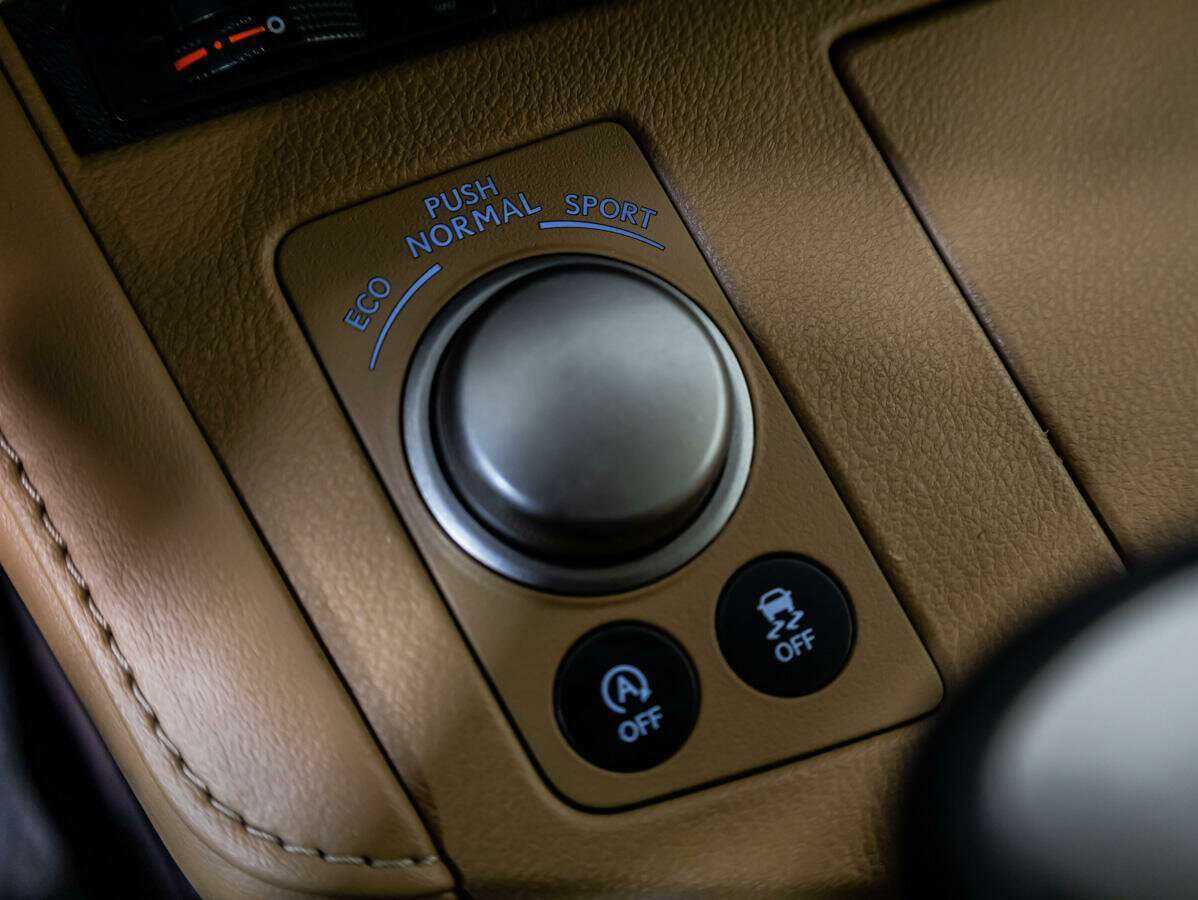 Купить Lexus ES с пробегом. Фото: #14