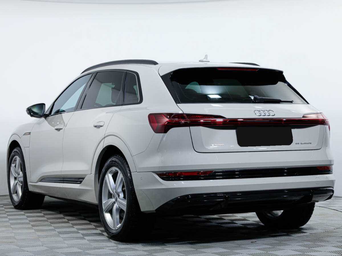 Купить Audi e-tron с пробегом. Фото: #5