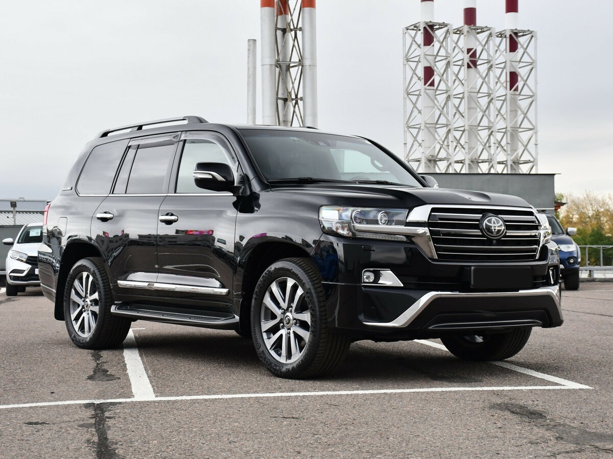Купить Toyota Land Cruiser с пробегом. Фото: #2