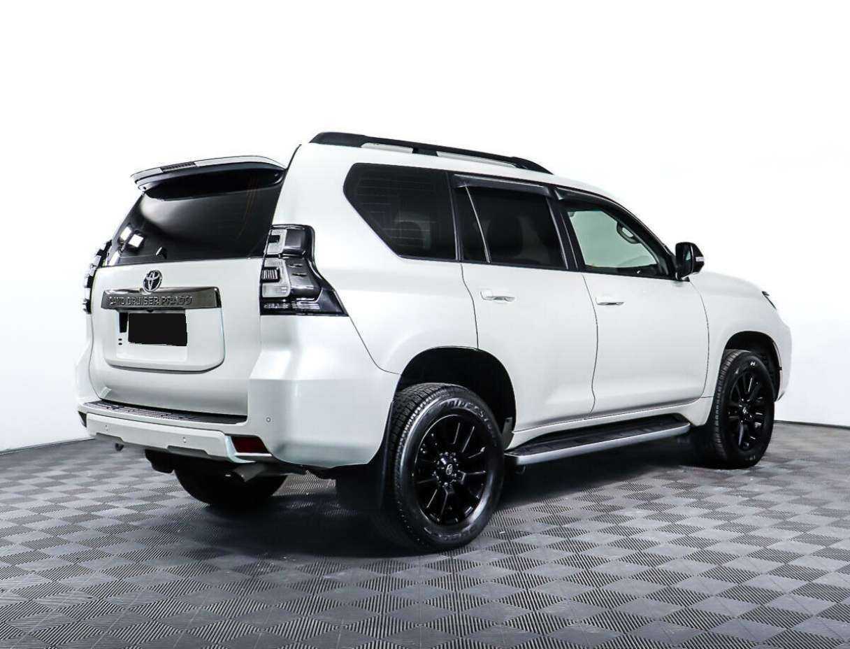 Купить Toyota Land Cruiser Prado с пробегом. Фото: #4
