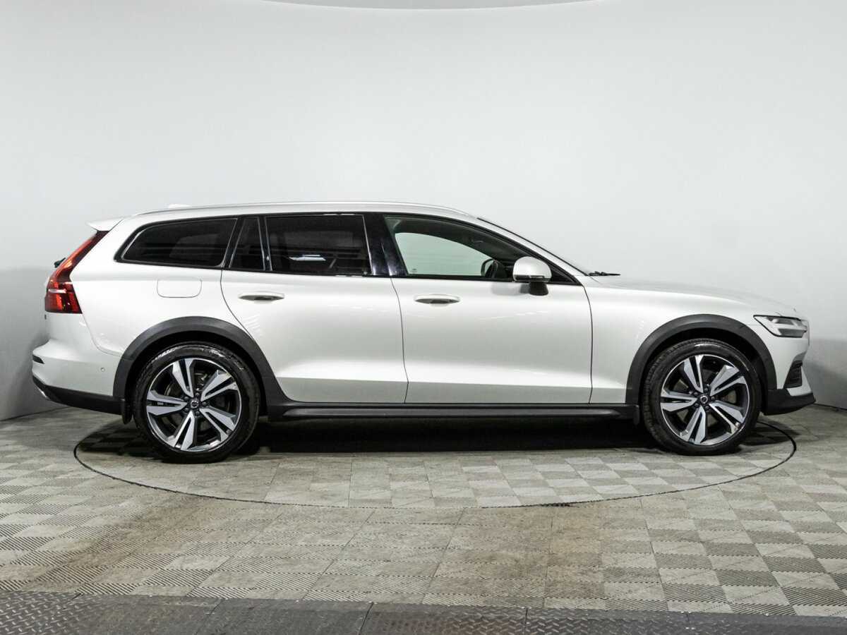 Купить Volvo V60 Cross Country с пробегом. Фото: #3