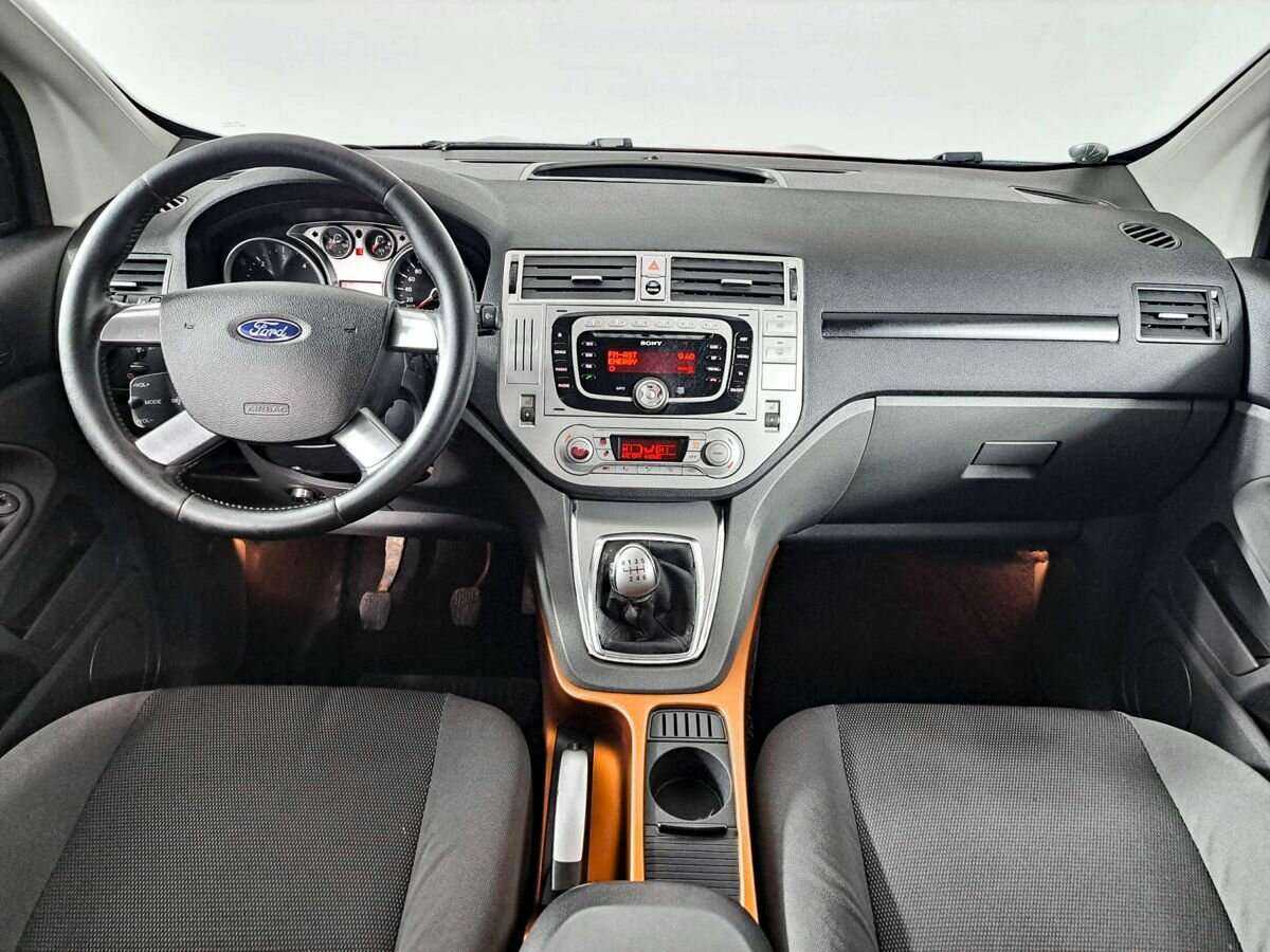 Купить Ford Kuga с пробегом. Фото: #11