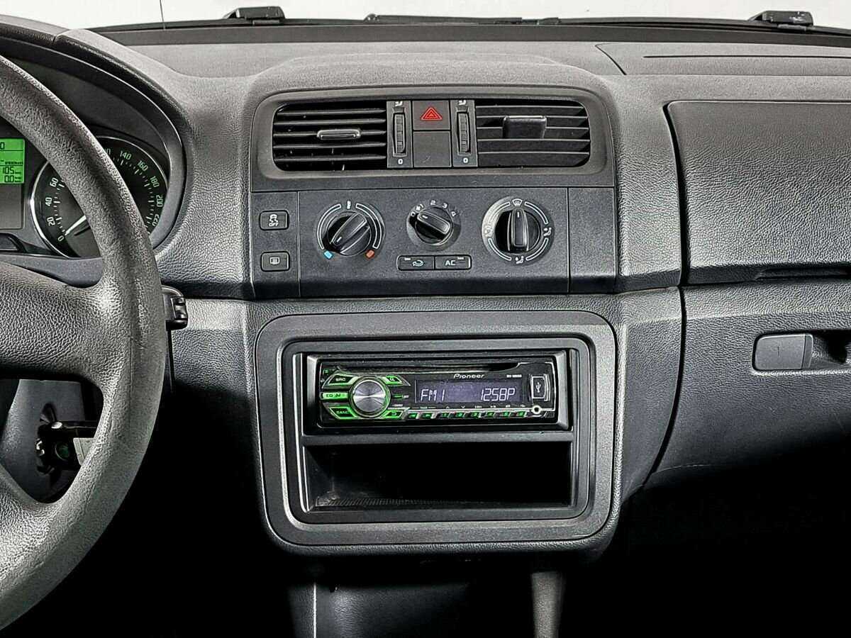 Купить Skoda Roomster с пробегом. Фото: #12