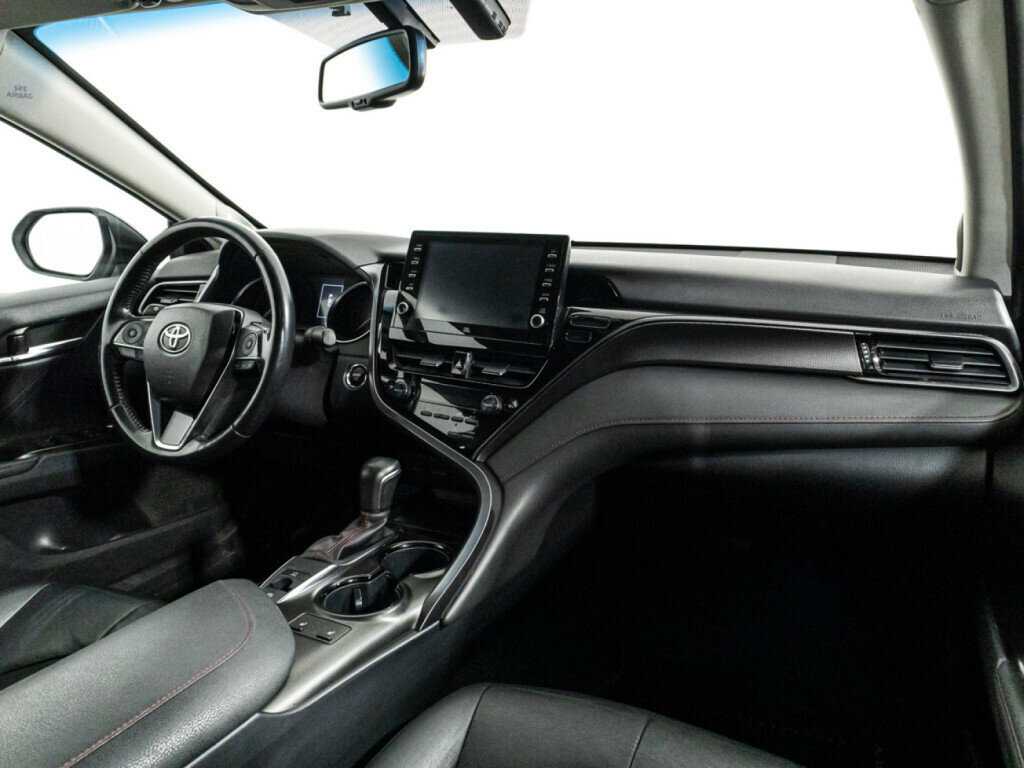 Купить Toyota Camry с пробегом. Фото: #8