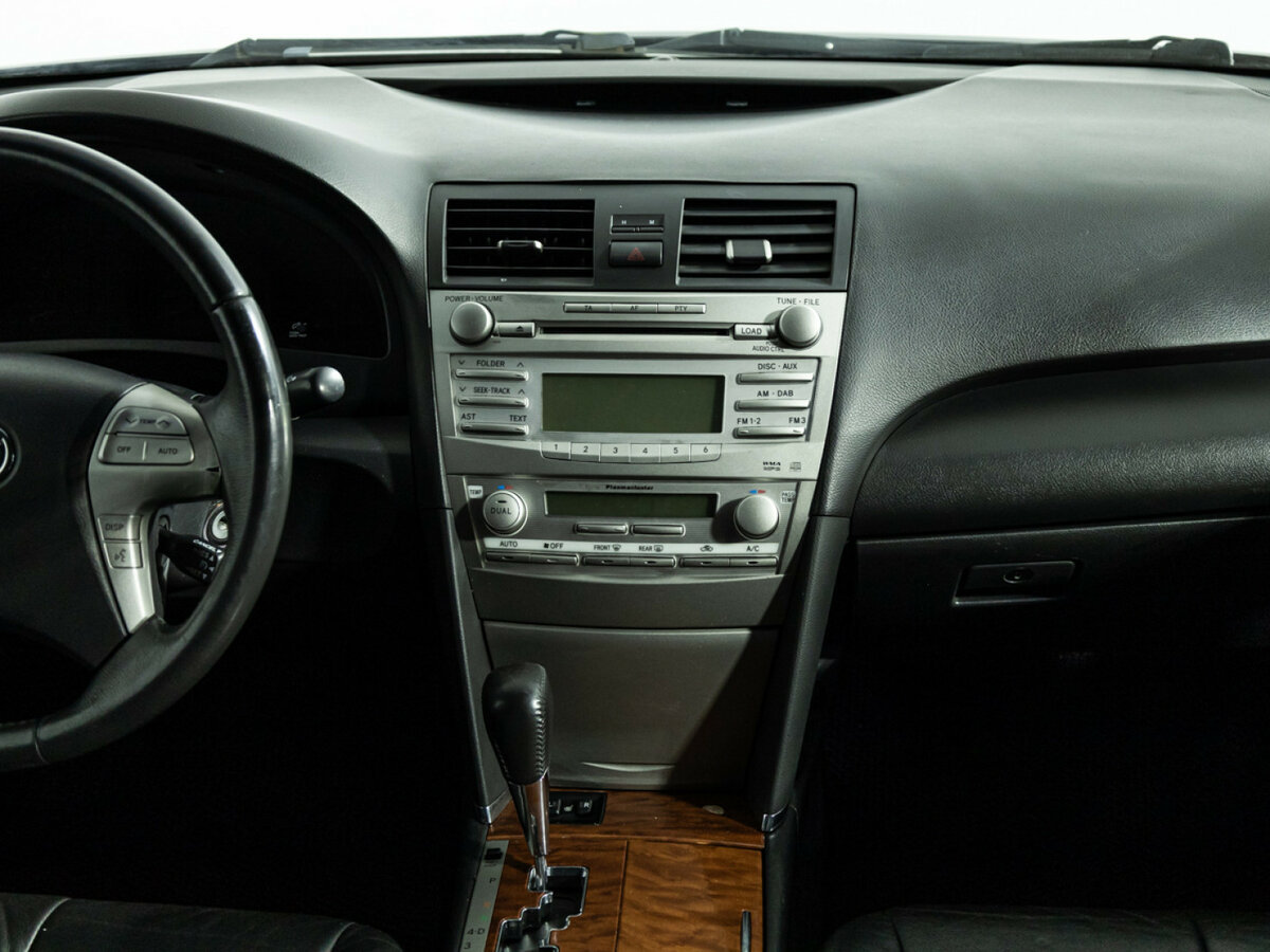 Купить Toyota Camry с пробегом. Фото: #11