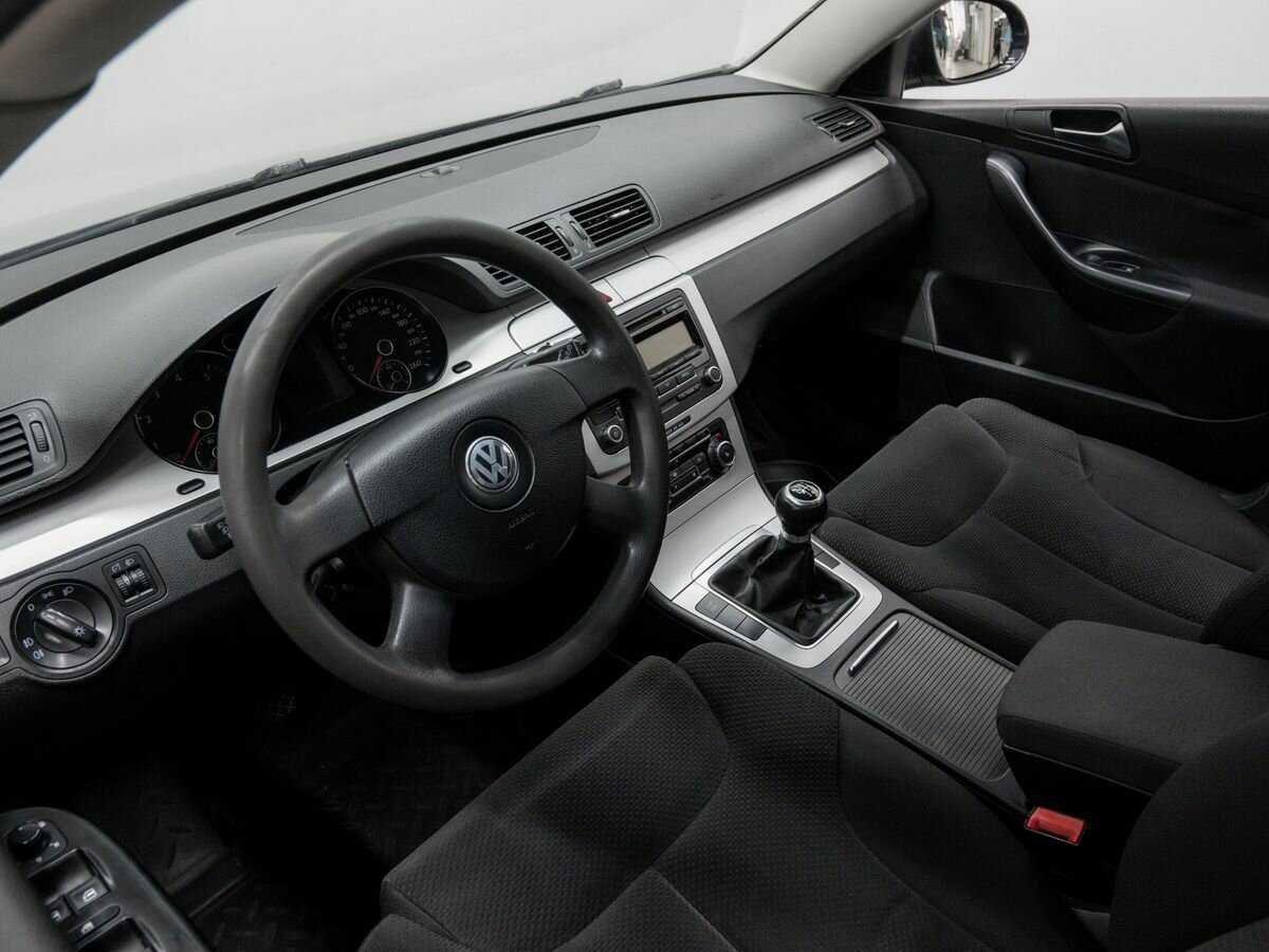 Купить Volkswagen Passat с пробегом. Фото: #12