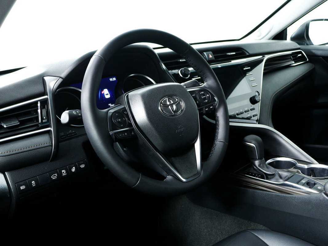 Купить Toyota Camry с пробегом. Фото: #12