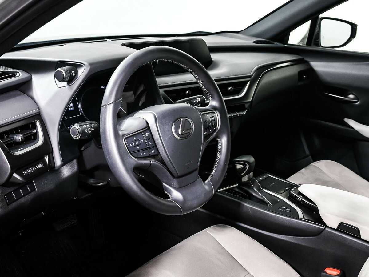 Купить Lexus UX с пробегом. Фото: #11