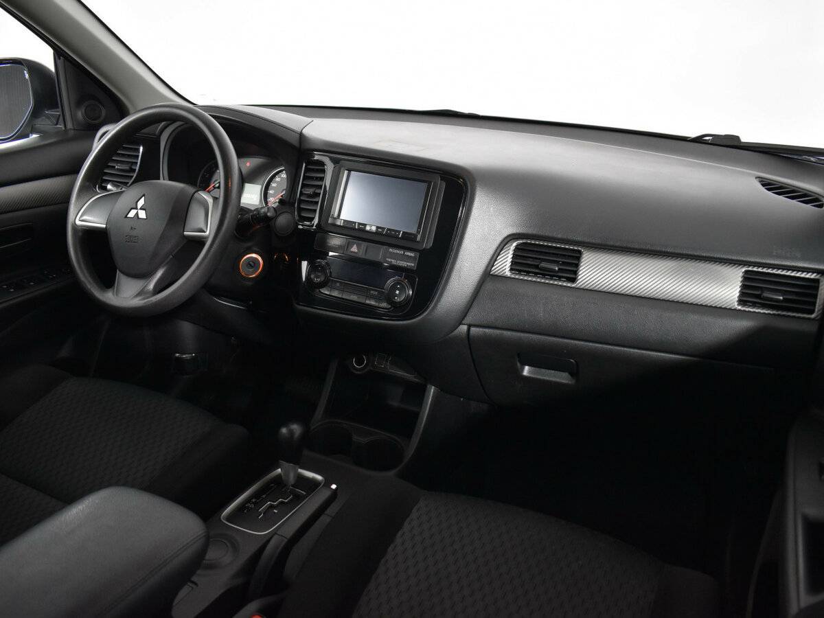 Купить Mitsubishi Outlander с пробегом. Фото: #9