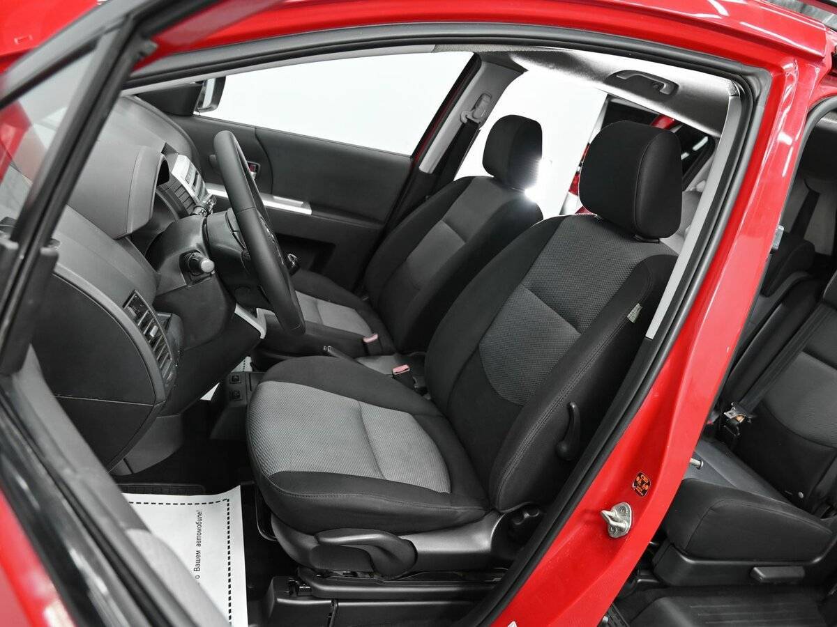 Купить Mazda 5 с пробегом. Фото: #4