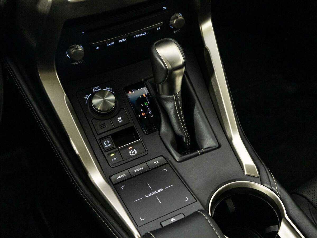 Купить Lexus NX с пробегом. Фото: #17