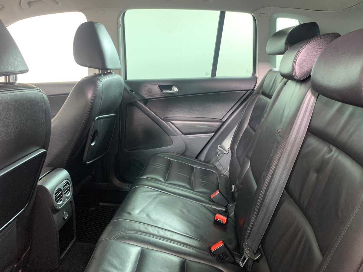 Купить Volkswagen Tiguan с пробегом. Фото: #18