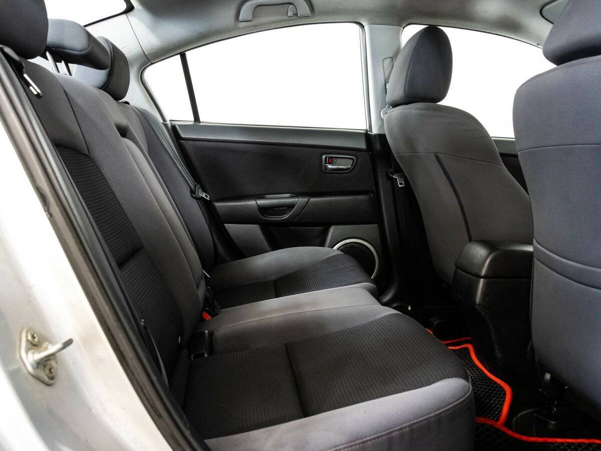 Купить Mazda 3 с пробегом. Фото: #14