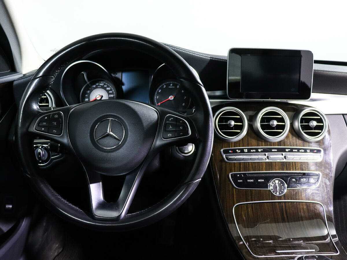 Купить Mercedes-Benz C-Класс с пробегом. Фото: #9