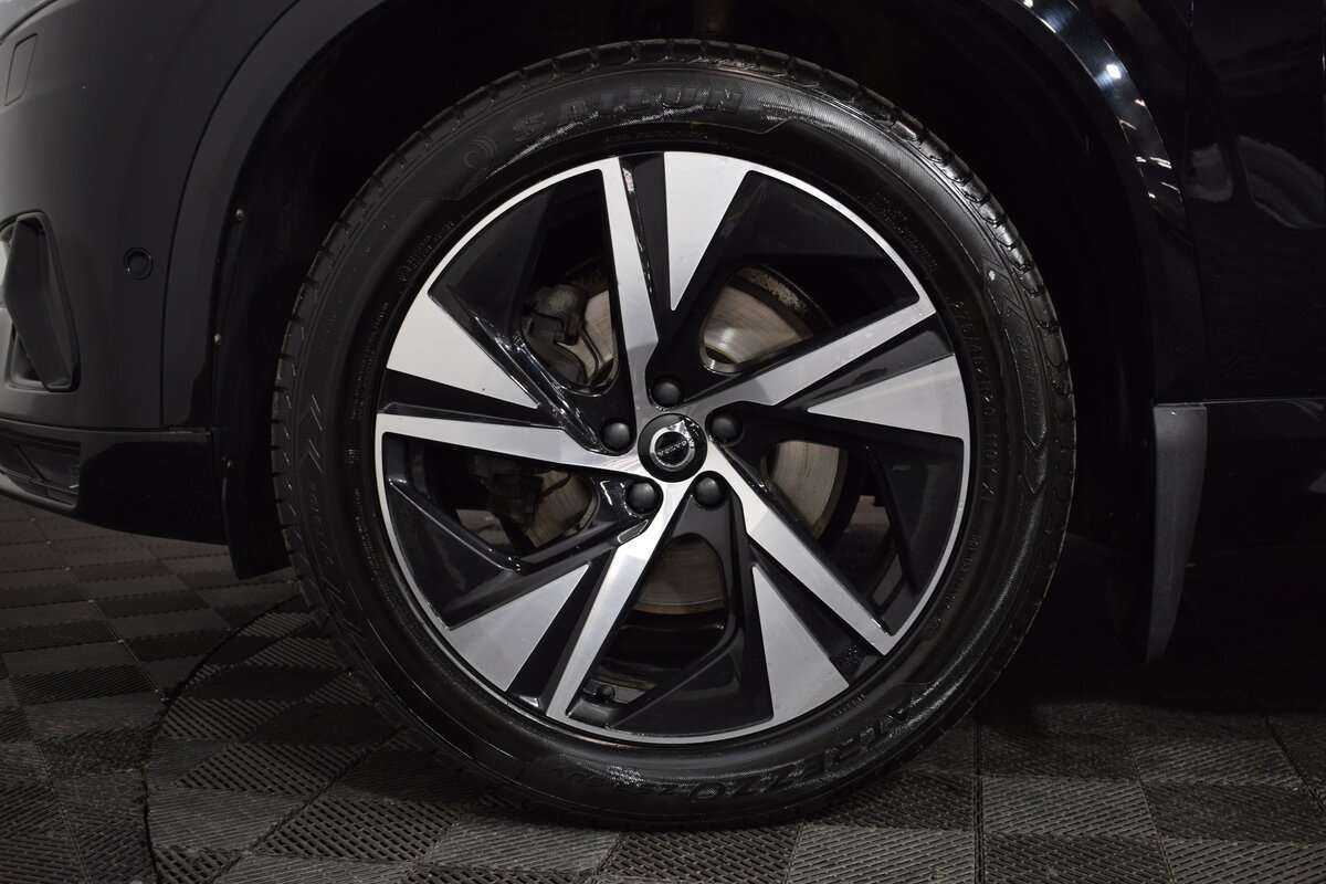 Купить Volvo XC90 с пробегом. Фото: #27