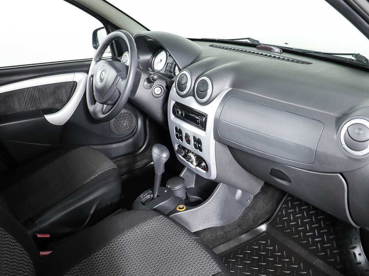 Купить Renault Sandero с пробегом. Фото: #8