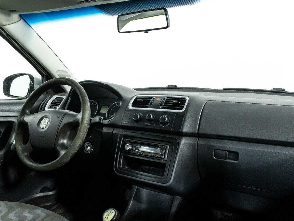 Купить Skoda Fabia с пробегом. Фото: #13