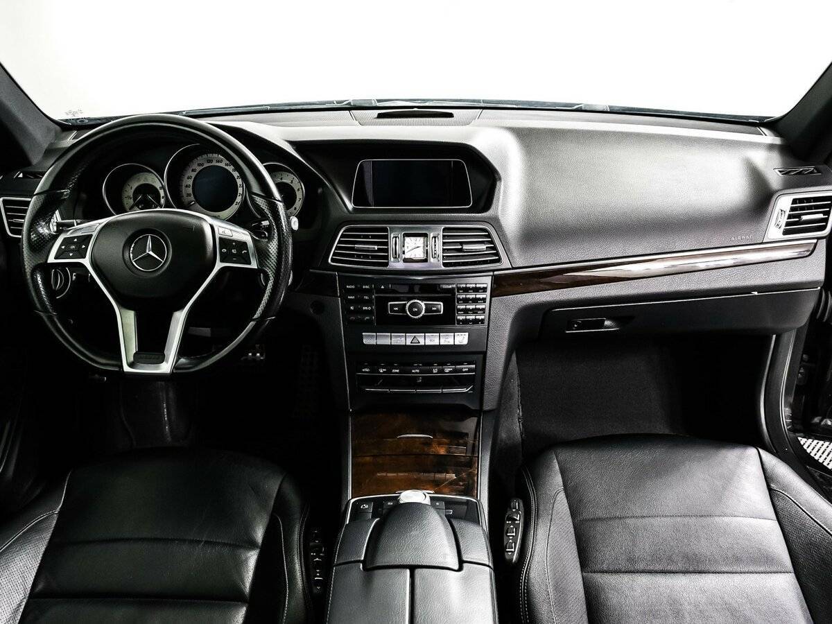 Купить Mercedes-Benz E-Класс с пробегом. Фото: #10