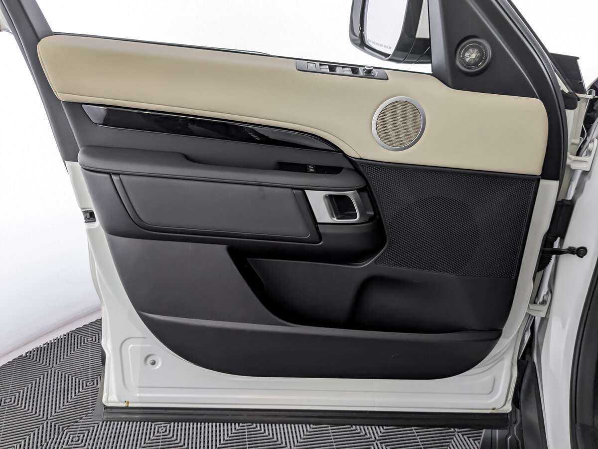 Купить Land Rover Discovery с пробегом. Фото: #14