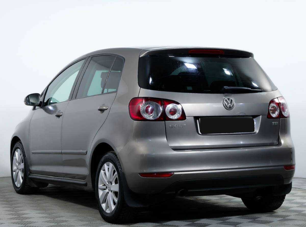 Купить Volkswagen Golf Plus с пробегом. Фото: #5