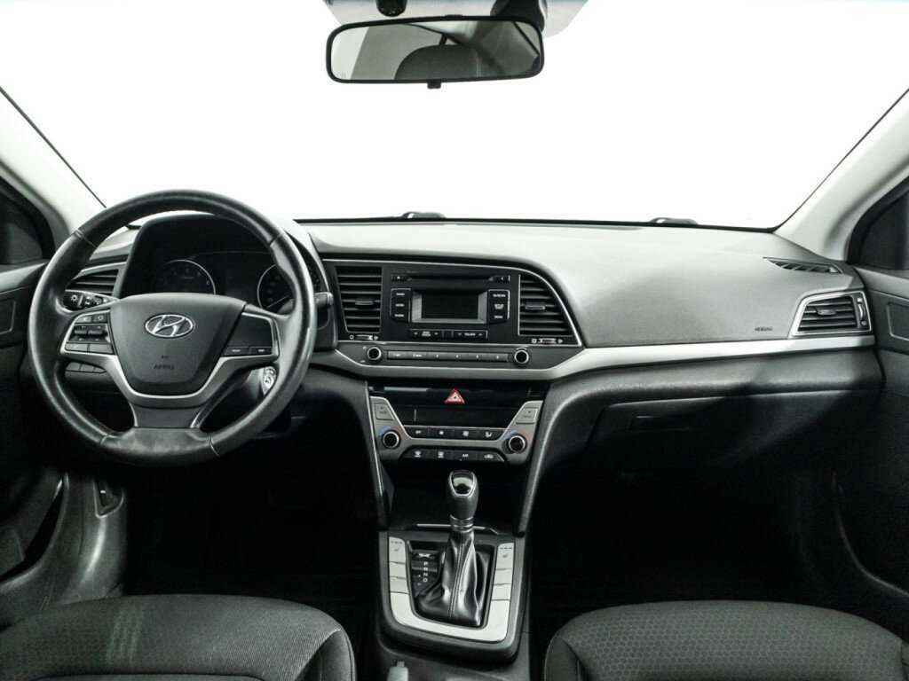 Купить Hyundai Elantra с пробегом. Фото: #12