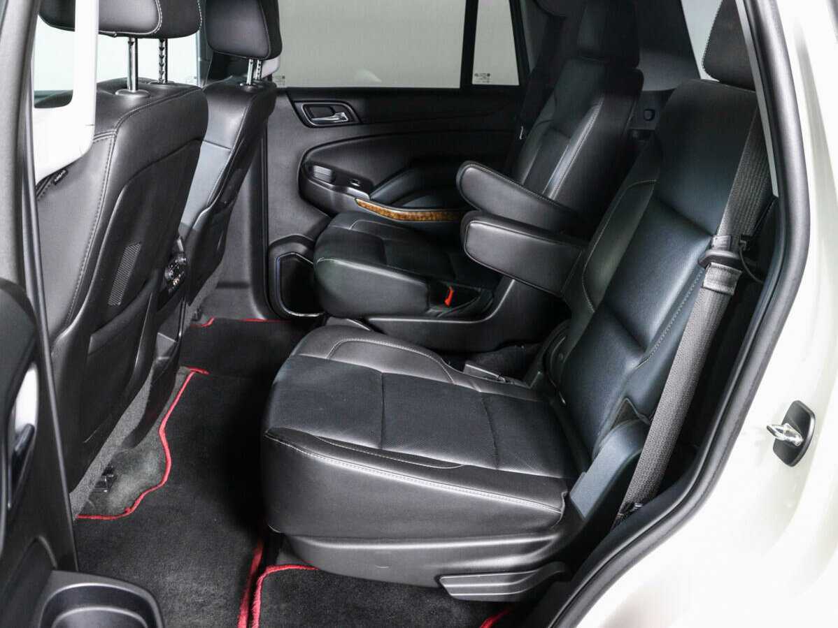 Купить Chevrolet Tahoe с пробегом. Фото: #9