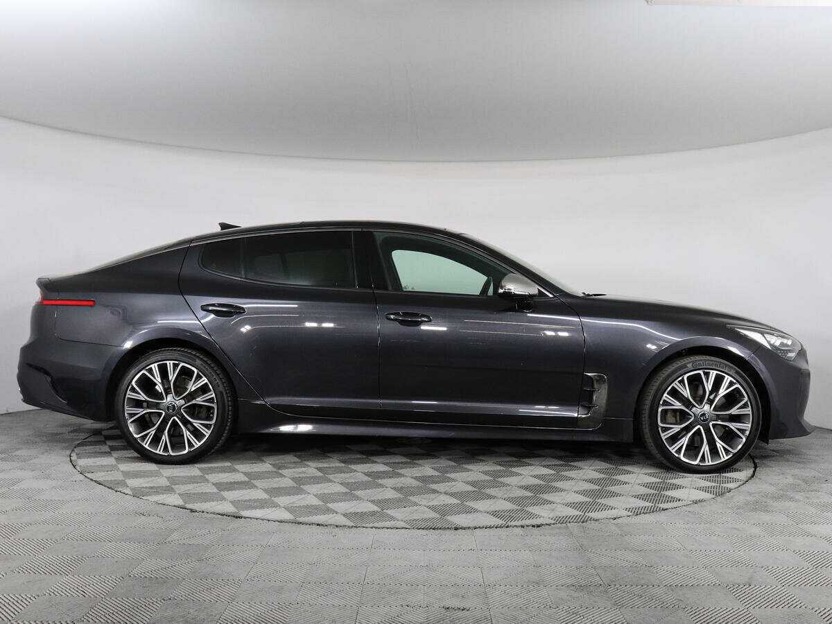 Купить Kia Stinger с пробегом. Фото: #3