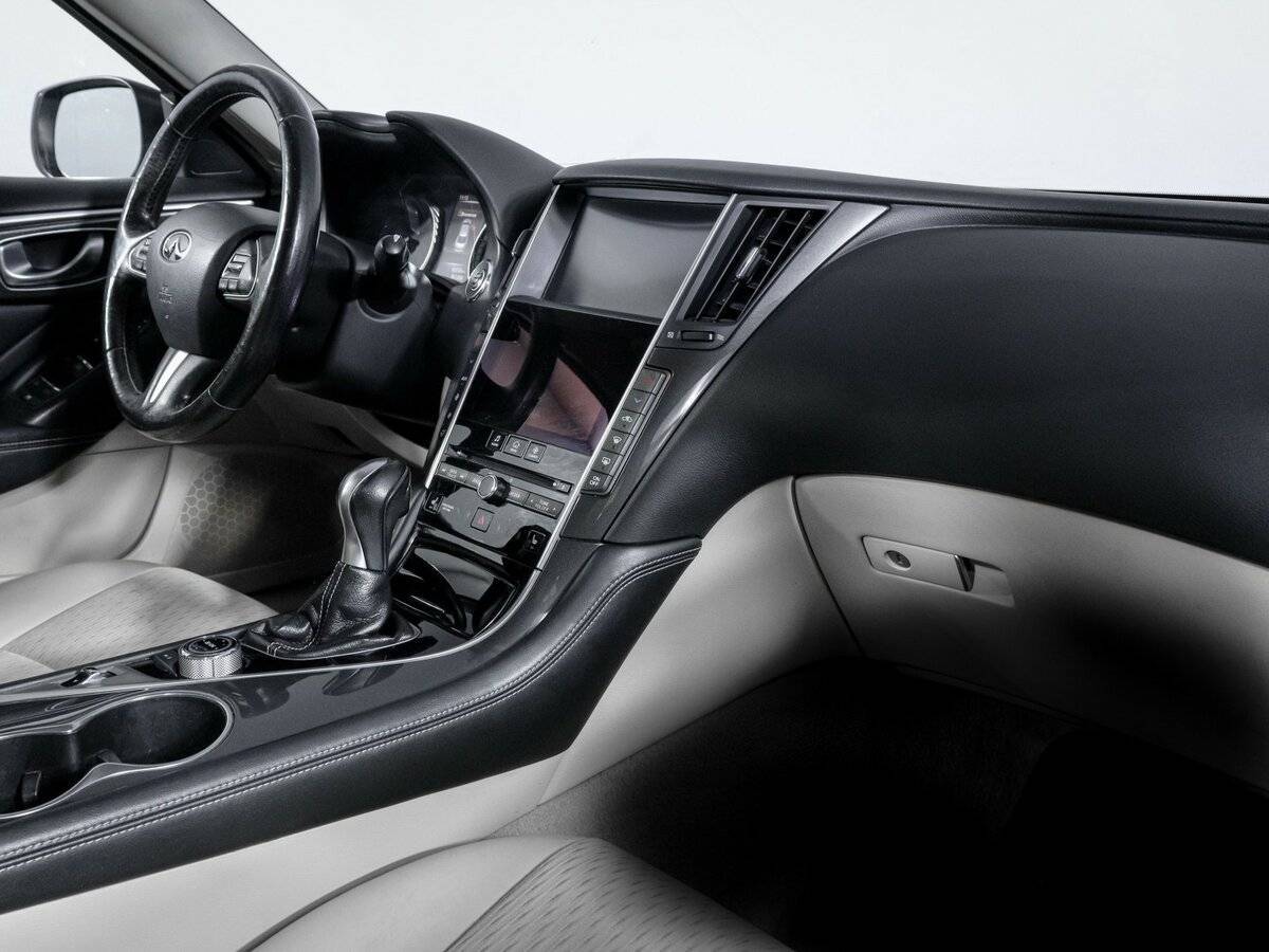 Купить Infiniti Q50 с пробегом. Фото: #8