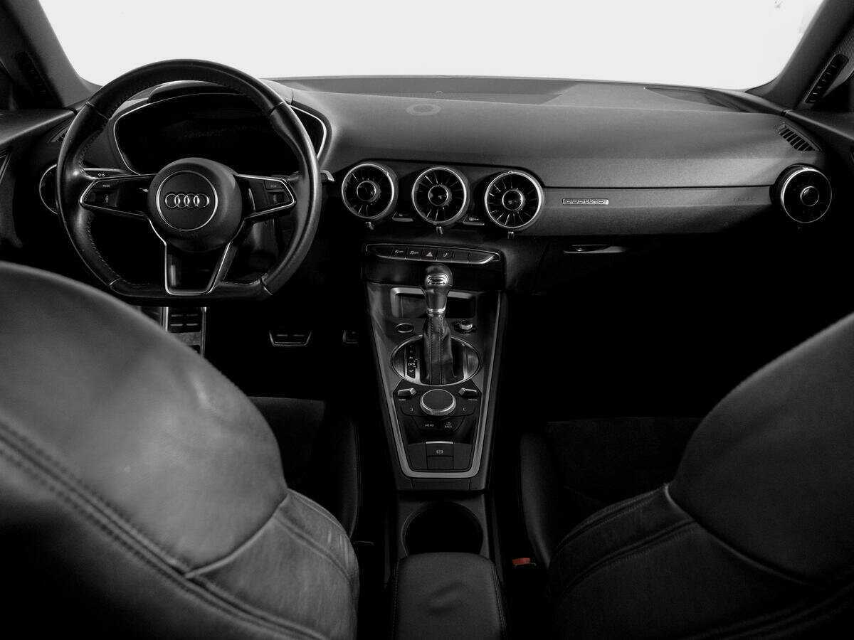 Купить Audi TT с пробегом. Фото: #11