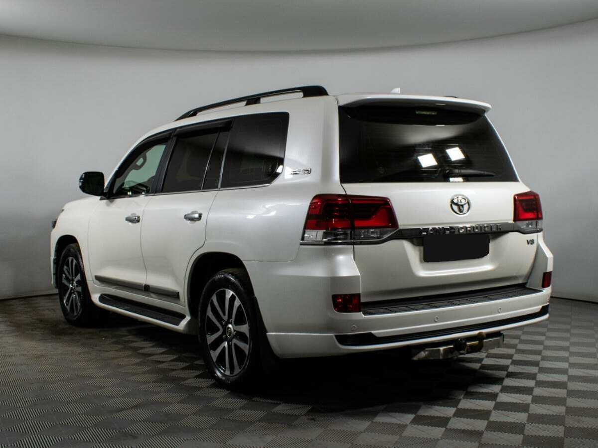 Купить Toyota Land Cruiser с пробегом. Фото: #5