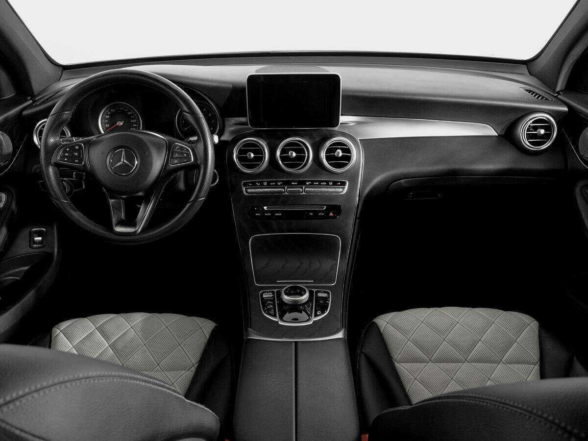 Купить Mercedes-Benz GLC с пробегом. Фото: #11