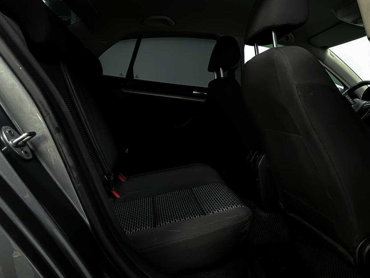 Купить Volkswagen Jetta с пробегом. Фото: #12