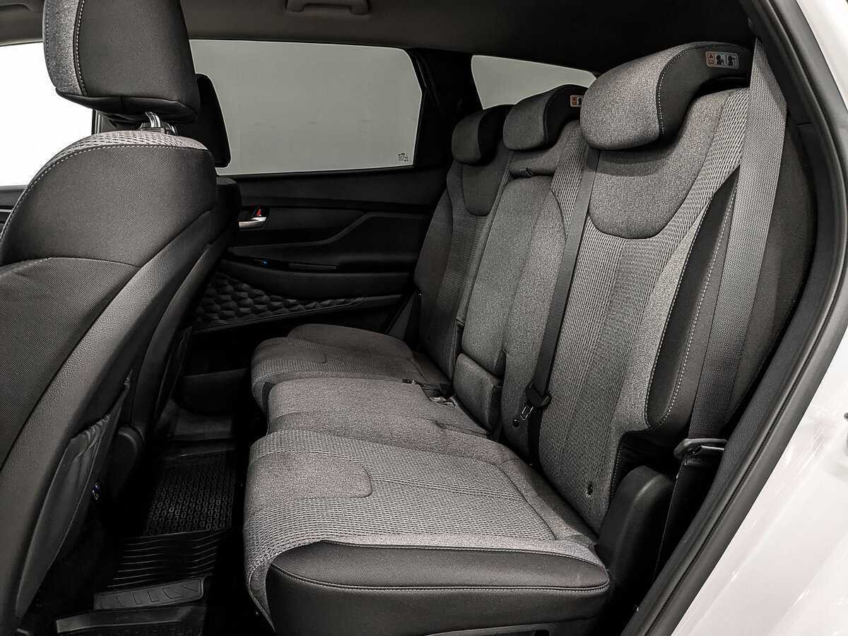 Купить Hyundai Santa Fe с пробегом. Фото: #11