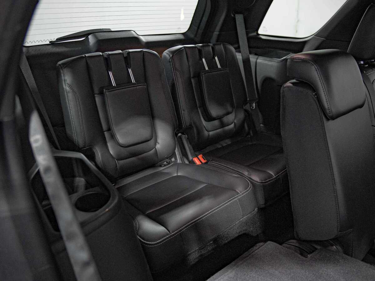 Купить Ford Explorer с пробегом. Фото: #16