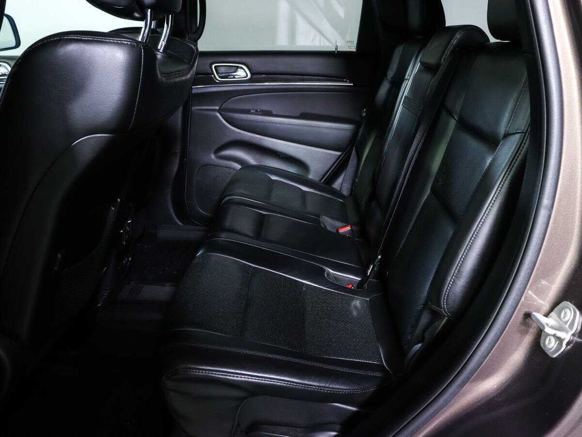 Купить Jeep Grand Cherokee с пробегом. Фото: #7